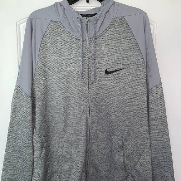 *NWT* Nike Dri-Fit Full Zip Hoodie - Picture 3 of 7